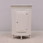 1751 6192 CORNER CUPBOARD